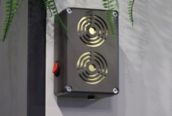 Vízálló ultrahangos madárijesztő martalócok, egerek és patkányok számára DRAGON ULTRASONIC C200T