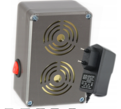 Vízálló ultrahangos madárijesztő martalócok, egerek és patkányok számára DRAGON ULTRASONIC C200T